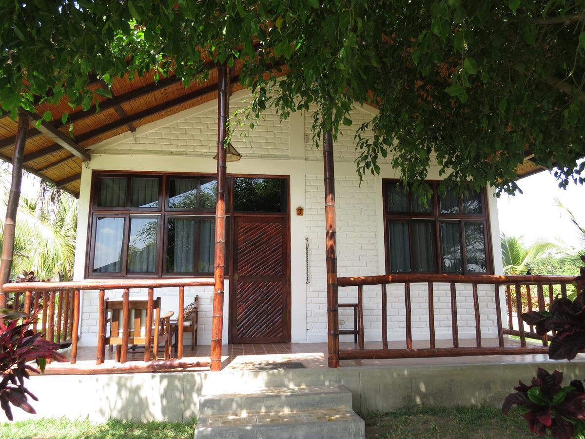 La Choza Bungalows Тамбо-Гранде Экстерьер фото